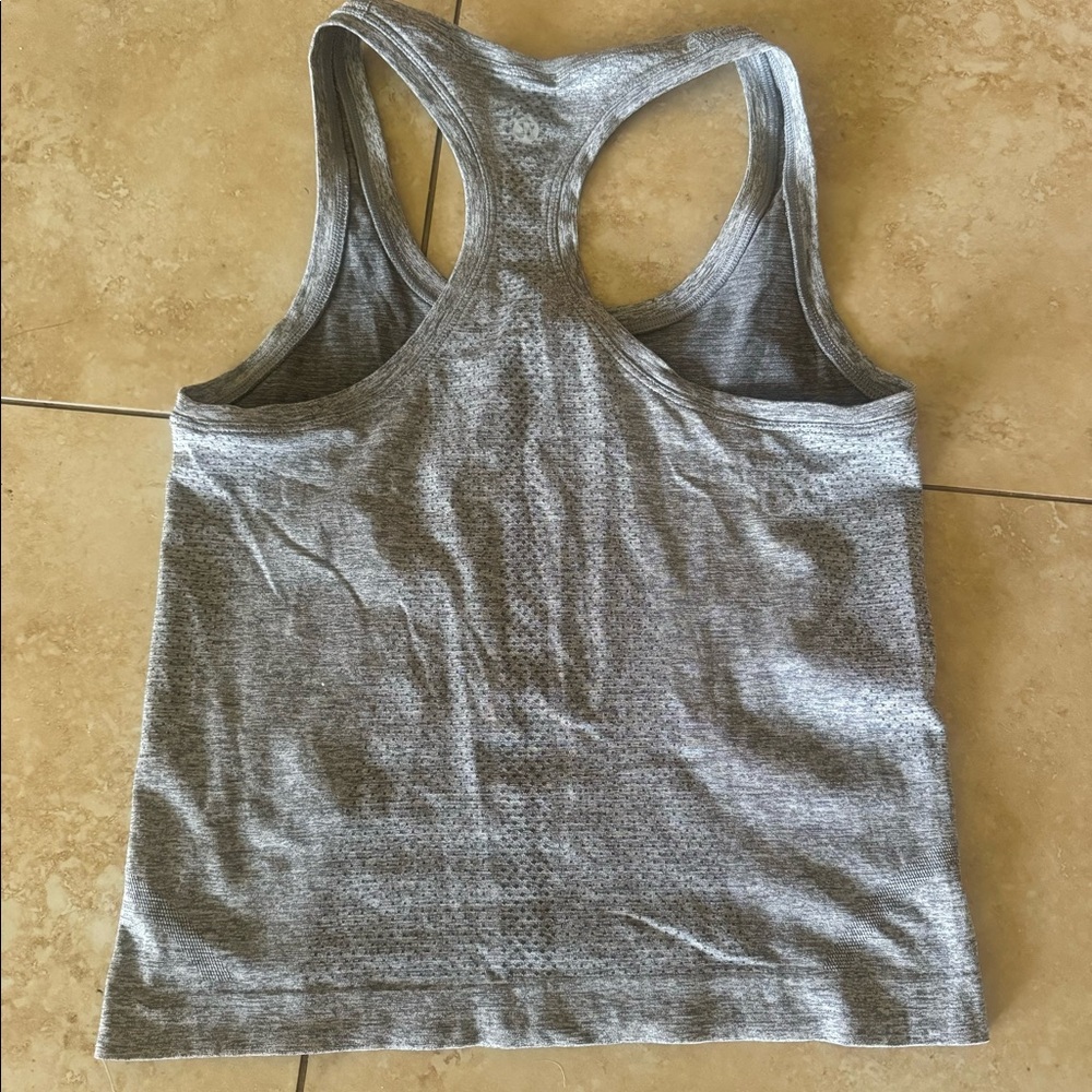 lululemon swiftly tech racerback tank top waist length slate/white (grey) size 4